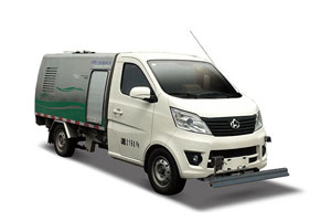 宇通综合养护车